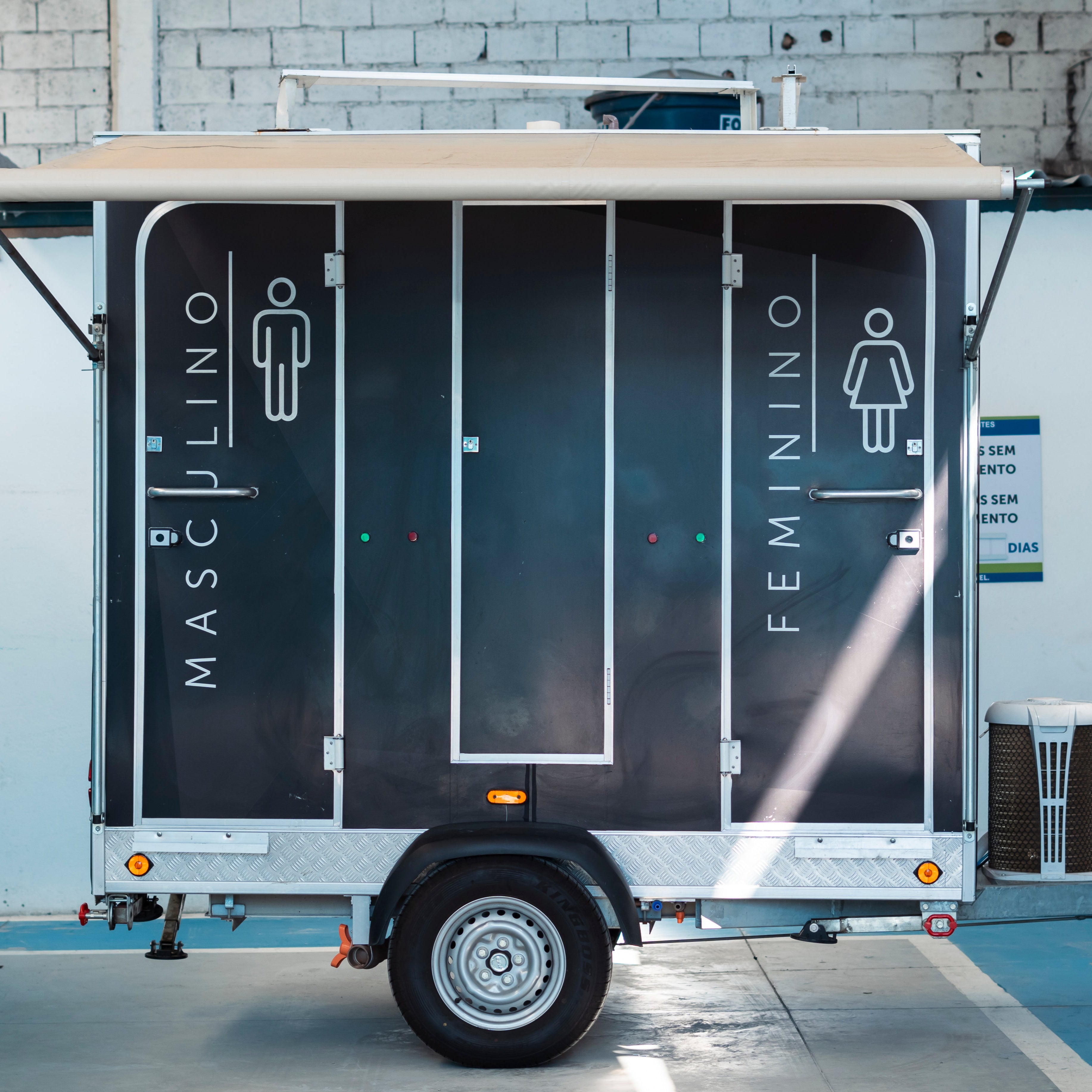 Trailer Sanitário duplo (Aluguel)